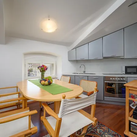 Dida I Nonna Piazza View Apartmán Poreč