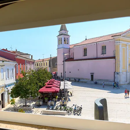 Dida I Nonna Piazza View *